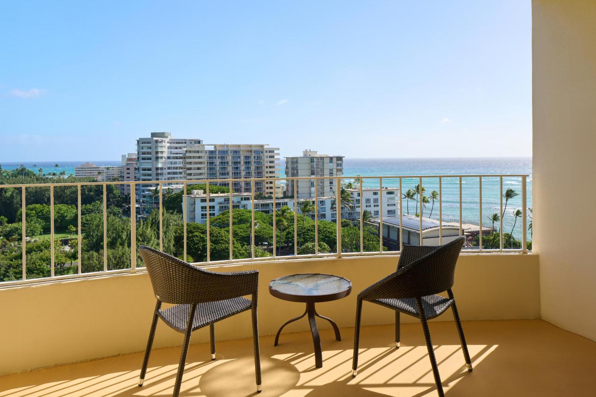 Lotus Honolulu At Diamond Head Hotel Bagian luar foto