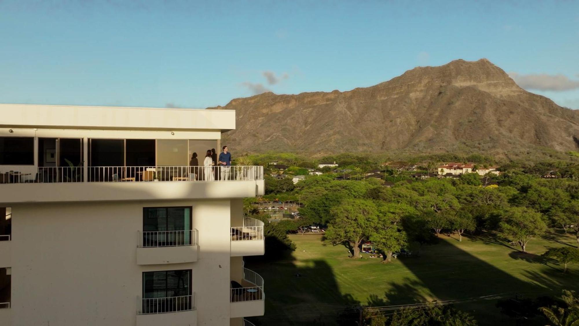 Lotus Honolulu At Diamond Head Hotel Bagian luar foto