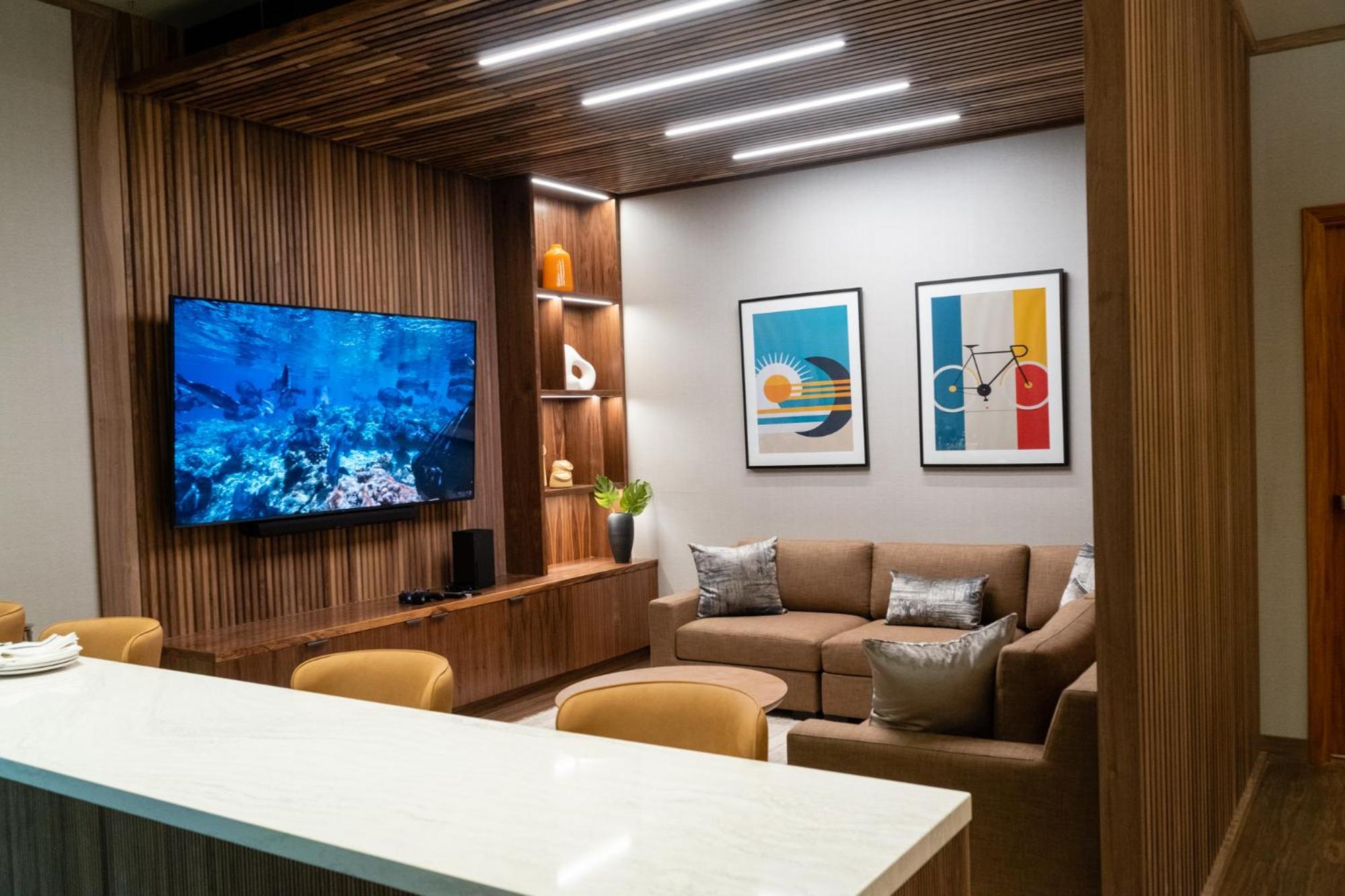 Lotus Honolulu At Diamond Head Hotel Bagian luar foto